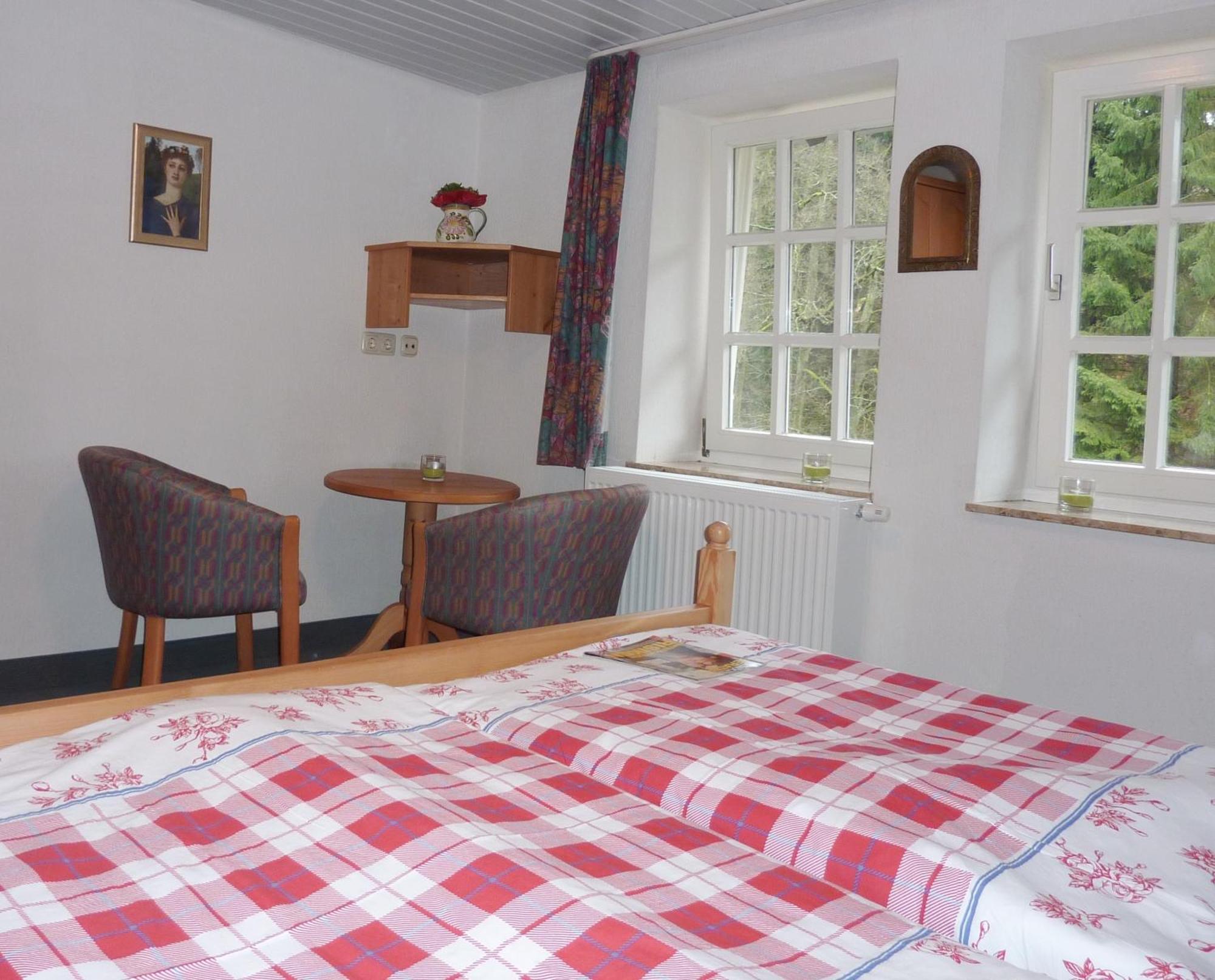 Hof Guttels Waldgasthof Ferienpension Rotenburg an der Fulda Phòng bức ảnh