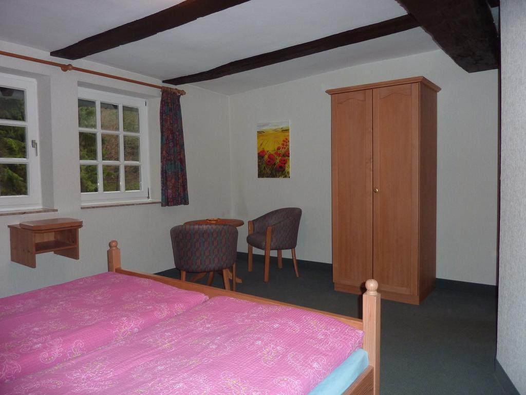 Hof Guttels Waldgasthof Ferienpension Rotenburg an der Fulda Ngoại thất bức ảnh