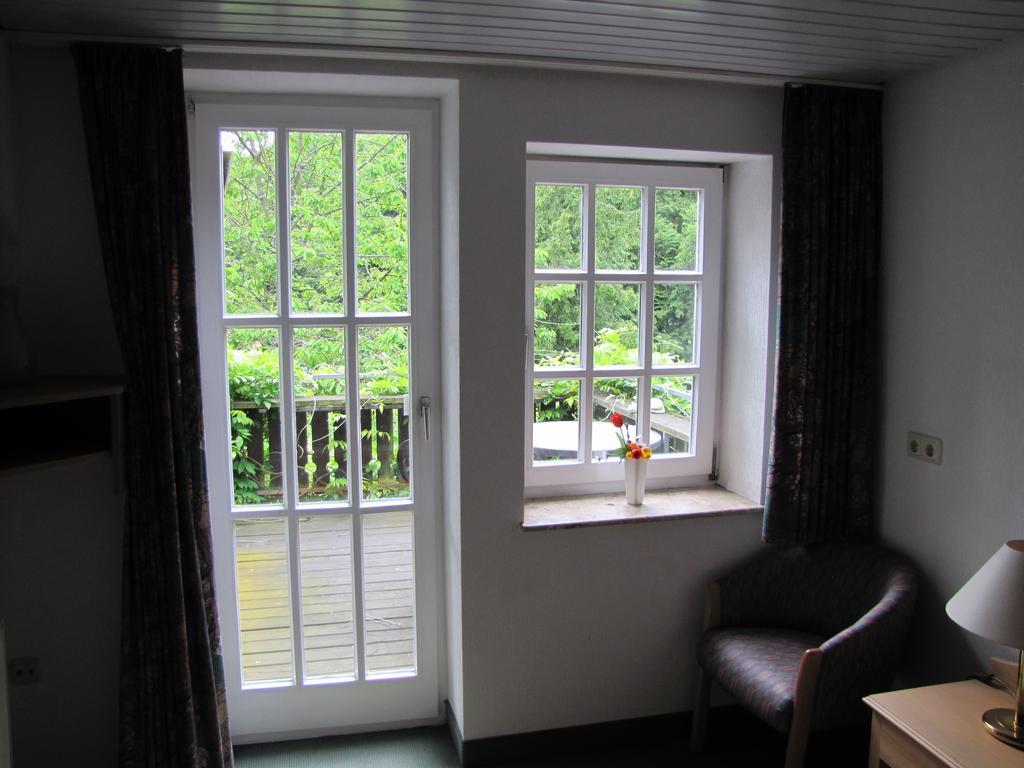 Hof Guttels Waldgasthof Ferienpension Rotenburg an der Fulda Ngoại thất bức ảnh