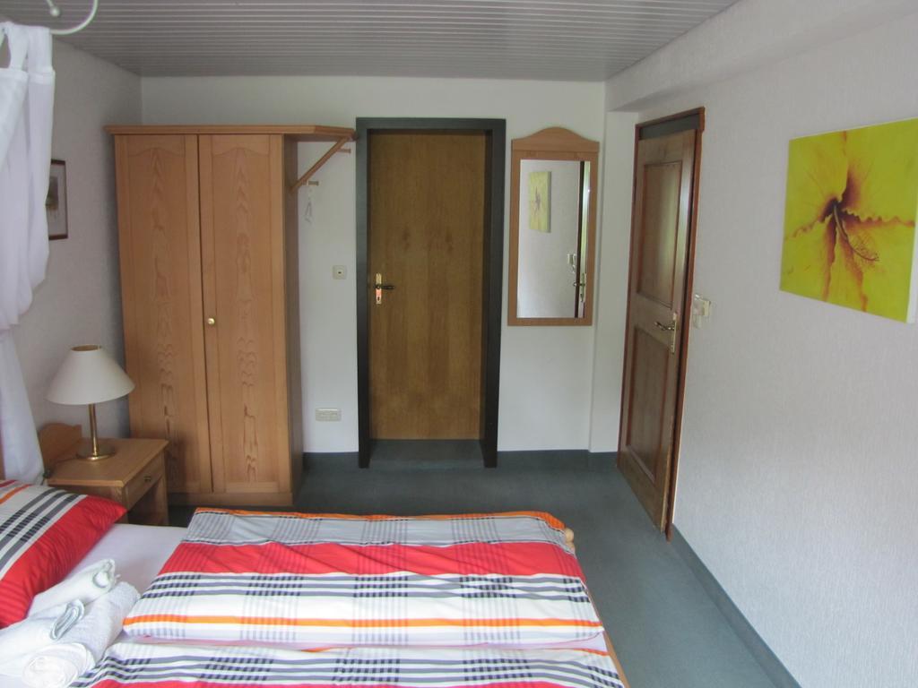 Hof Guttels Waldgasthof Ferienpension Rotenburg an der Fulda Ngoại thất bức ảnh